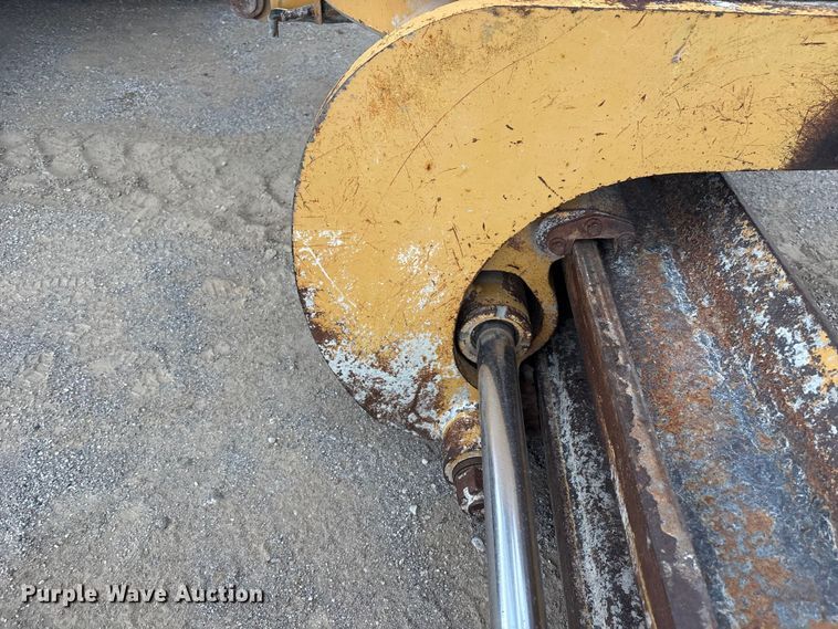 image for item FI0204 1996 Caterpillar 14H motor grader