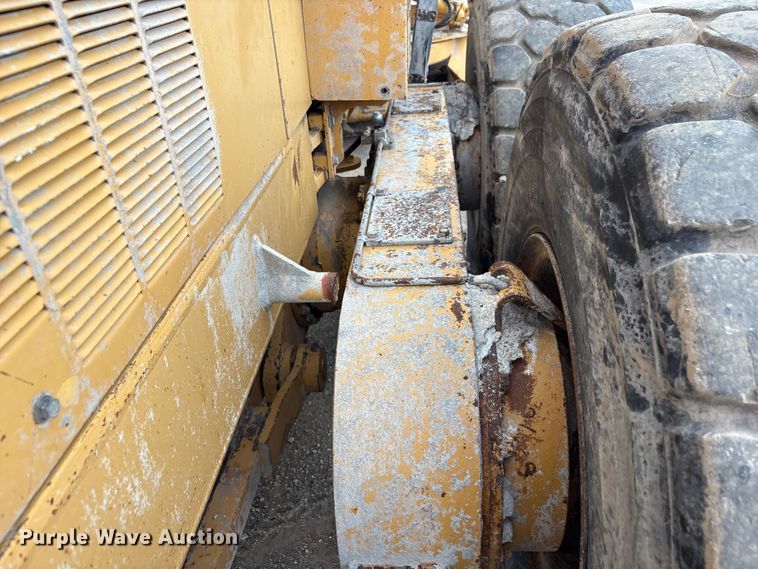 image for item FI0204 1996 Caterpillar 14H motor grader