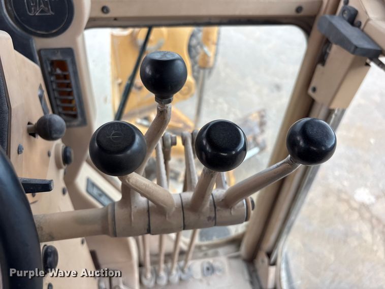 image for item FI0204 1996 Caterpillar 14H motor grader