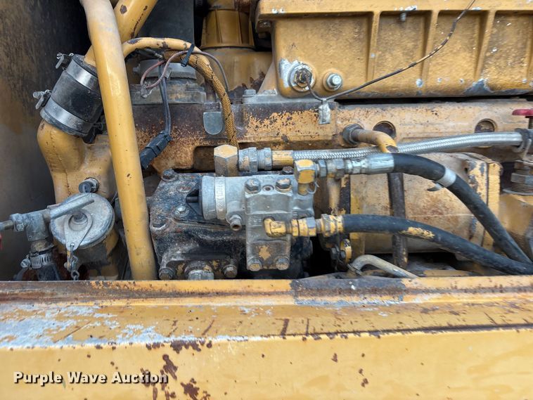 image for item FI0204 1996 Caterpillar 14H motor grader
