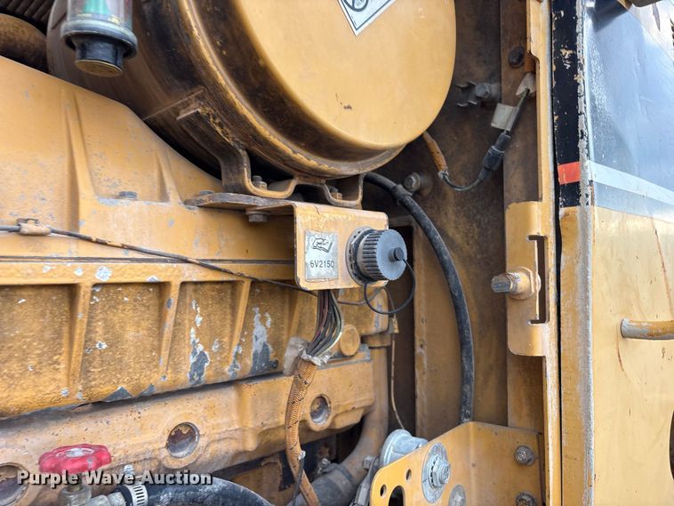 image for item FI0204 1996 Caterpillar 14H motor grader