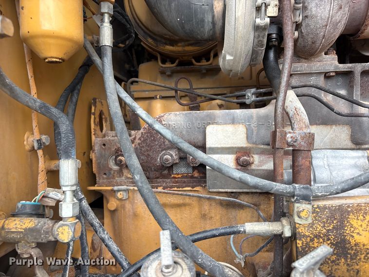 image for item FI0204 1996 Caterpillar 14H motor grader