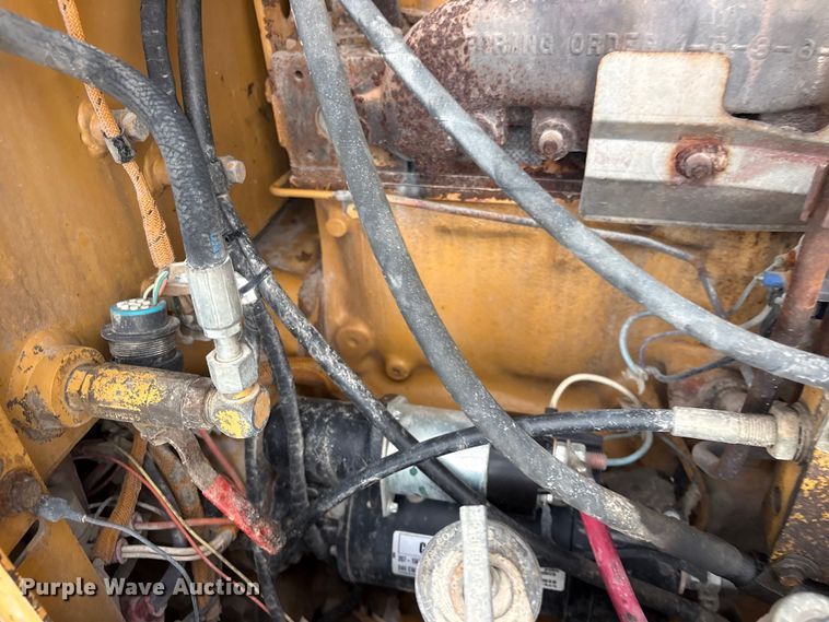 image for item FI0204 1996 Caterpillar 14H motor grader
