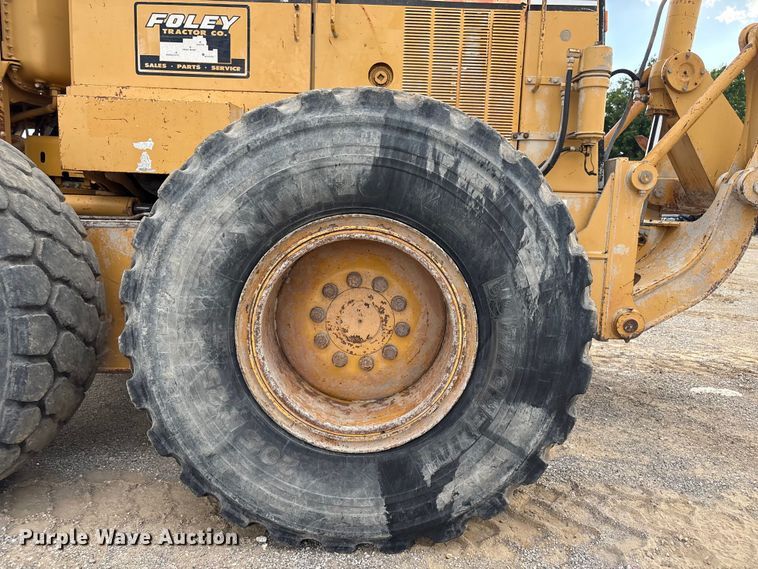 image for item FI0204 1996 Caterpillar 14H motor grader
