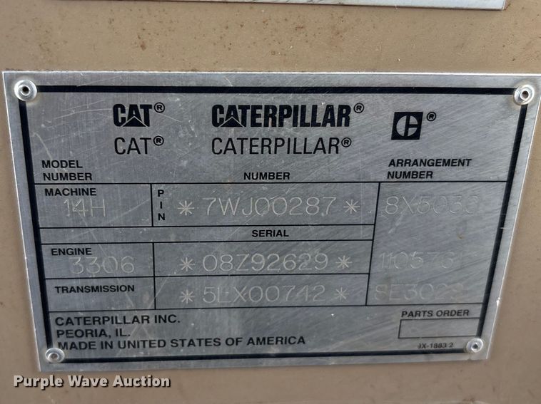 image for item FI0204 1996 Caterpillar 14H motor grader