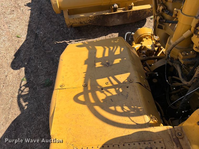 image for item FK0183 1987 Caterpillar 621E scraper