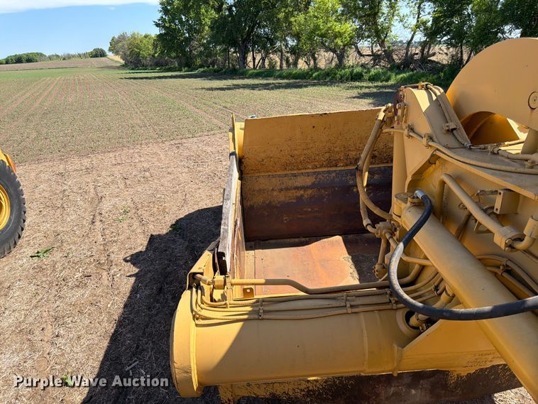image for item FK0183 1987 Caterpillar 621E scraper