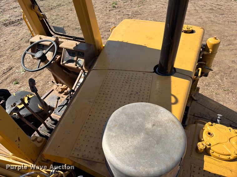 image for item FK0183 1987 Caterpillar 621E scraper