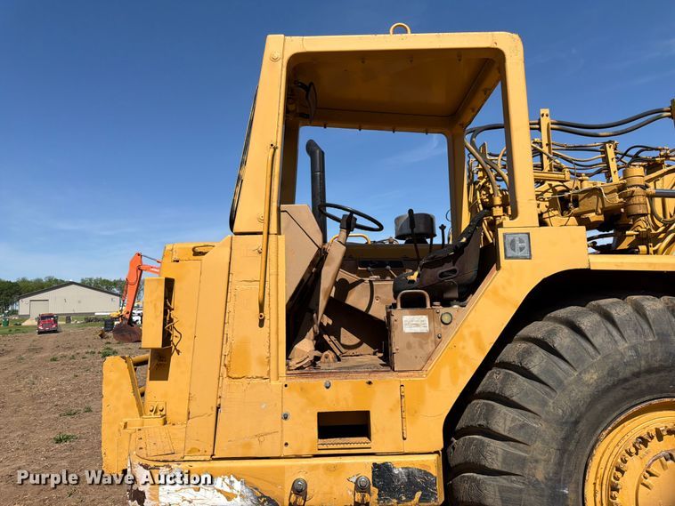 image for item FK0183 1987 Caterpillar 621E scraper