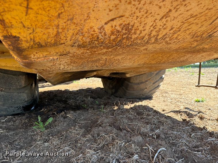 image for item FK0183 1987 Caterpillar 621E scraper