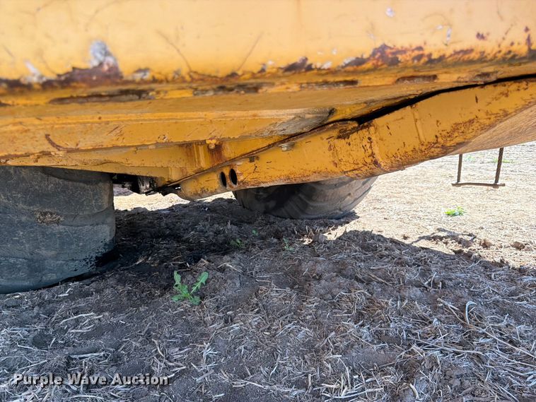 image for item FK0183 1987 Caterpillar 621E scraper