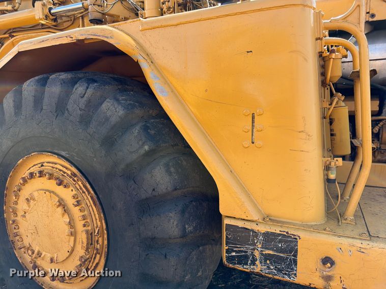 image for item FK0183 1987 Caterpillar 621E scraper