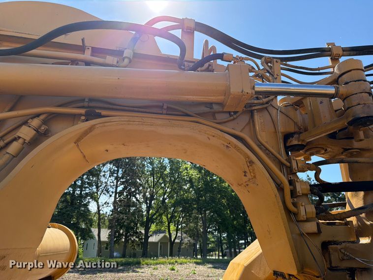 image for item FK0183 1987 Caterpillar 621E scraper