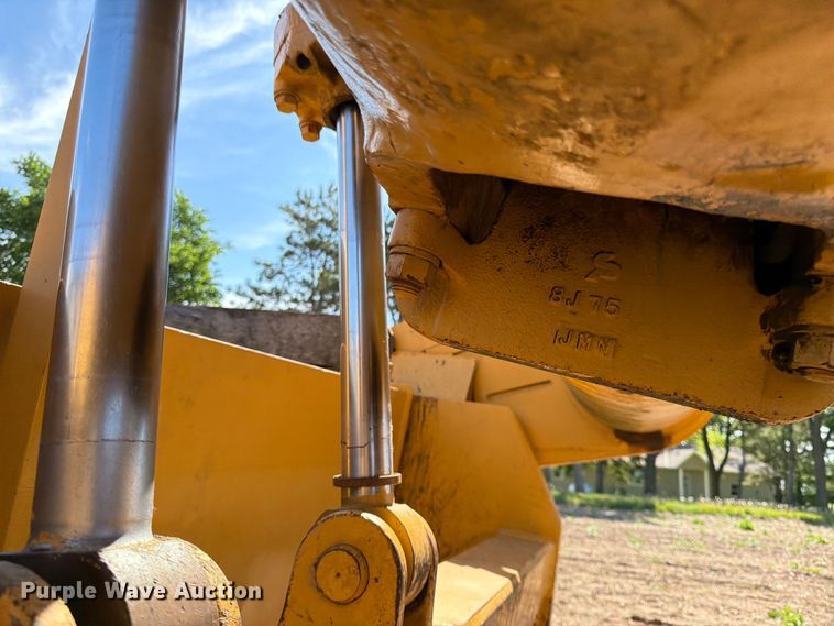 image for item FK0183 1987 Caterpillar 621E scraper