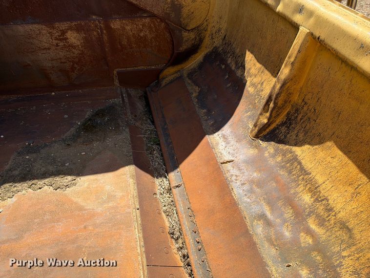 image for item FK0183 1987 Caterpillar 621E scraper