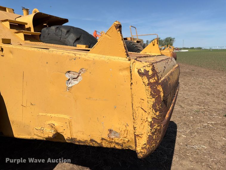 image for item FK0183 1987 Caterpillar 621E scraper