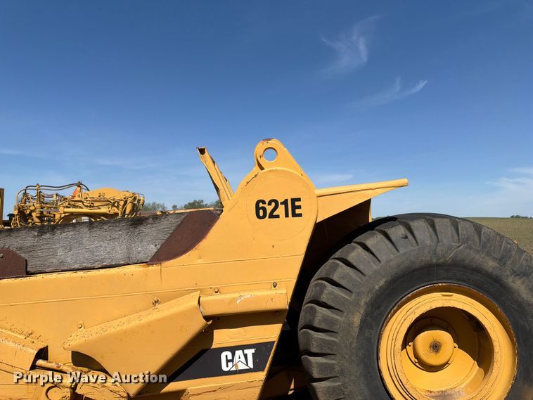 image for item FK0183 1987 Caterpillar 621E scraper