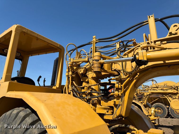 image for item FK0183 1987 Caterpillar 621E scraper