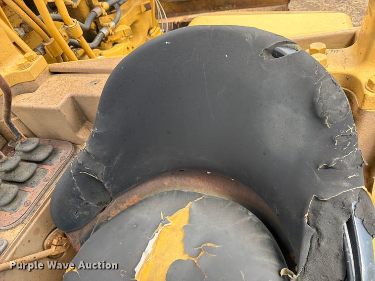 image for item FK0183 1987 Caterpillar 621E scraper