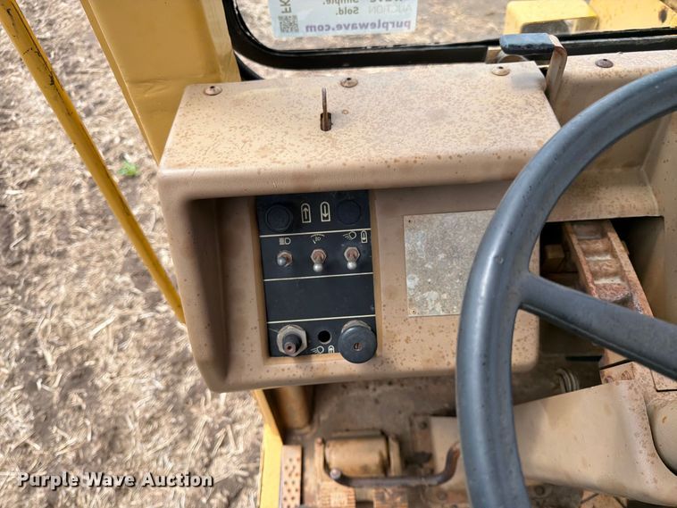 image for item FK0183 1987 Caterpillar 621E scraper