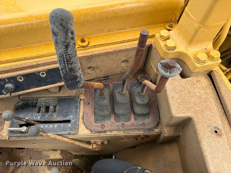 image for item FK0183 1987 Caterpillar 621E scraper