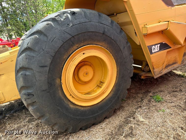 image for item FK0183 1987 Caterpillar 621E scraper