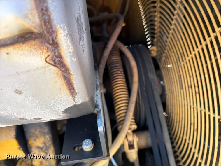 image for item FK0183 1987 Caterpillar 621E scraper