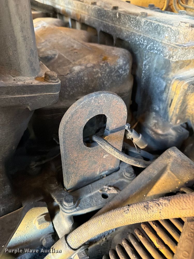 image for item FK0183 1987 Caterpillar 621E scraper