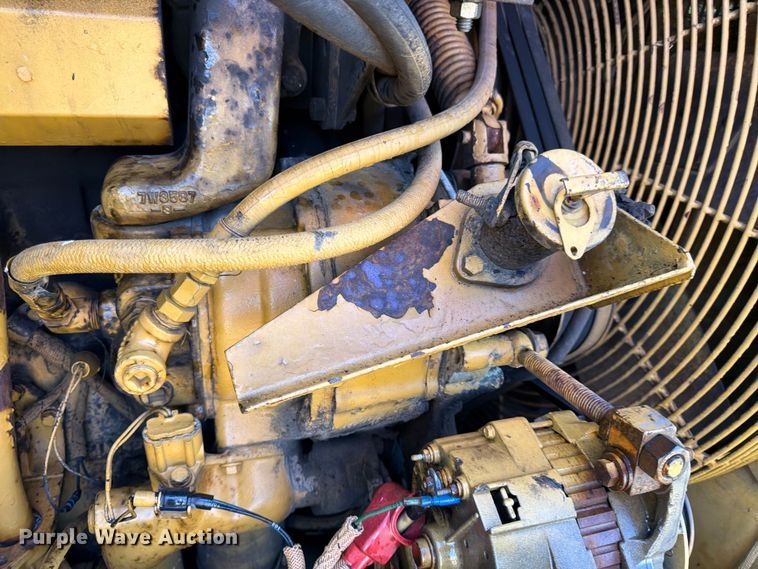 image for item FK0183 1987 Caterpillar 621E scraper