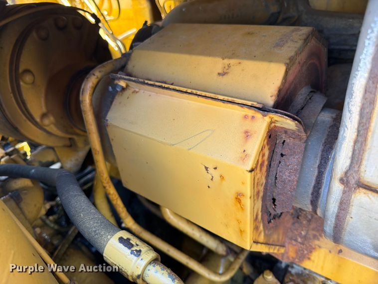 image for item FK0183 1987 Caterpillar 621E scraper