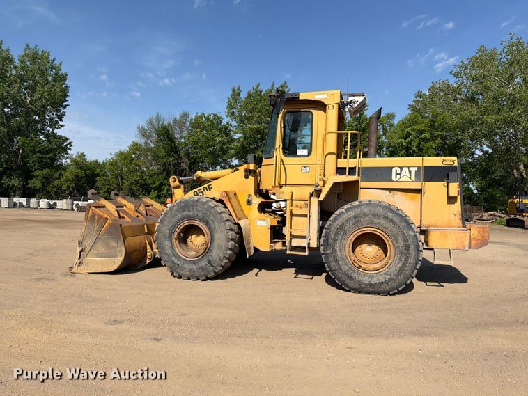 image for item FK0204 1990 Caterpillar 950F wheel loader