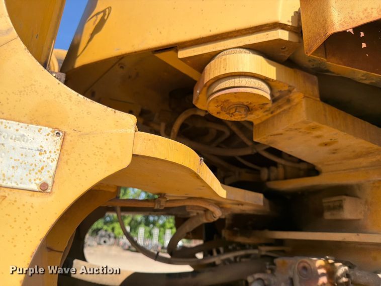 image for item FK0204 1990 Caterpillar 950F wheel loader