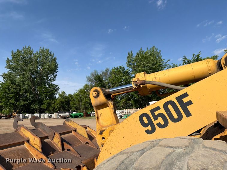 image for item FK0204 1990 Caterpillar 950F wheel loader
