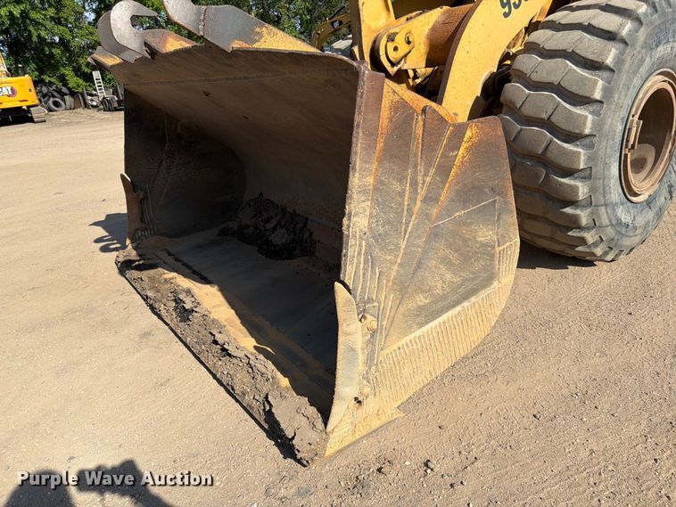 image for item FK0204 1990 Caterpillar 950F wheel loader