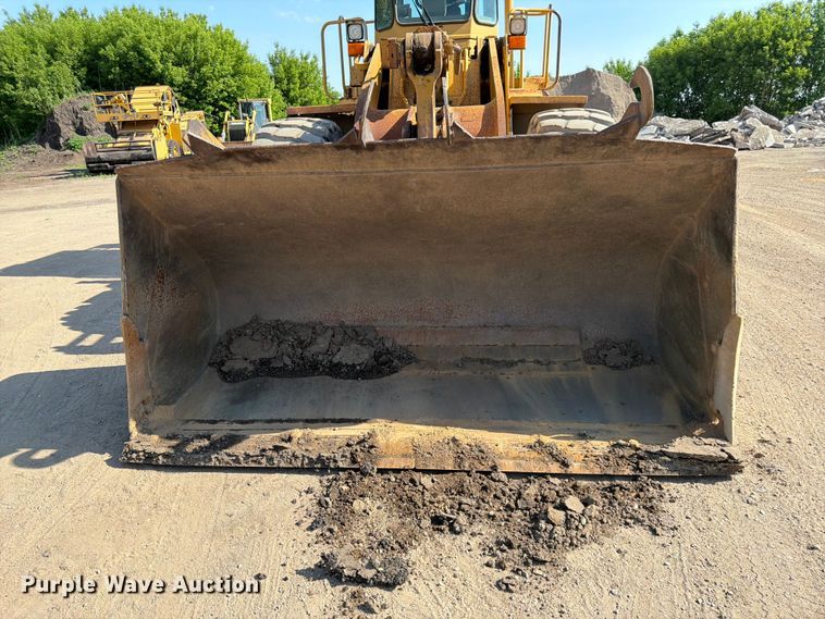 image for item FK0204 1990 Caterpillar 950F wheel loader