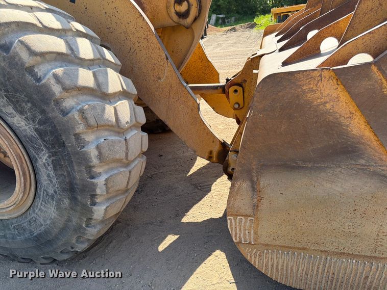 image for item FK0204 1990 Caterpillar 950F wheel loader