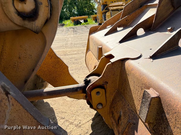 image for item FK0204 1990 Caterpillar 950F wheel loader