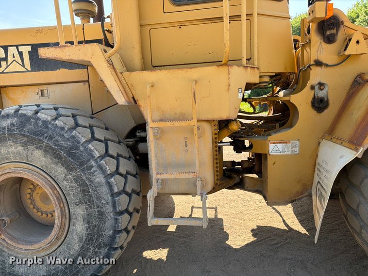 image for item FK0204 1990 Caterpillar 950F wheel loader