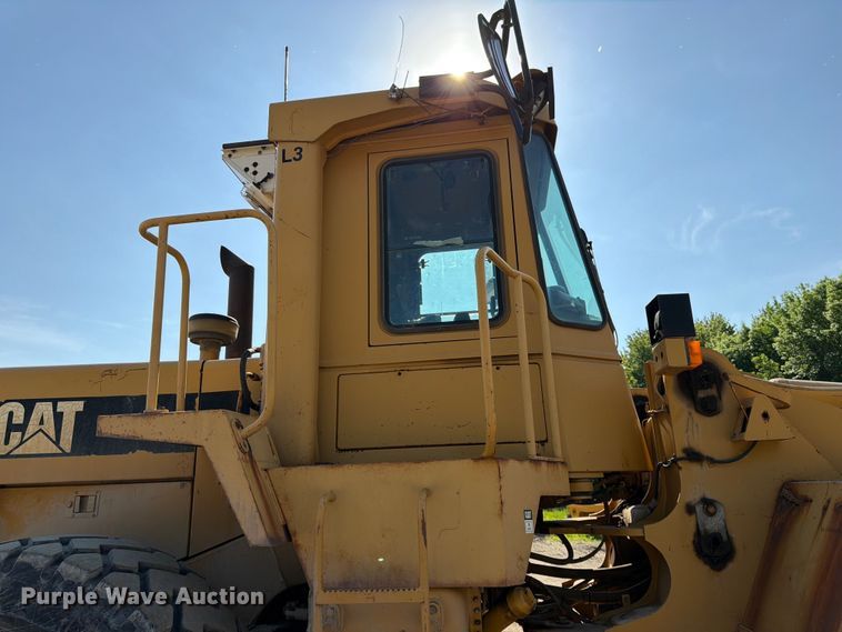 image for item FK0204 1990 Caterpillar 950F wheel loader