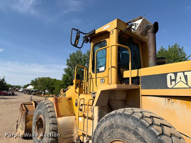 image for item FK0204 1990 Caterpillar 950F wheel loader