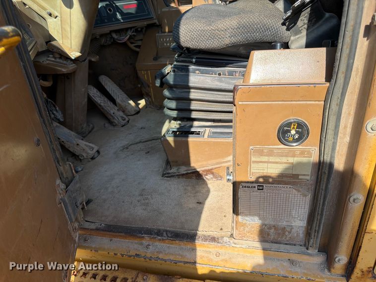 image for item FK0204 1990 Caterpillar 950F wheel loader