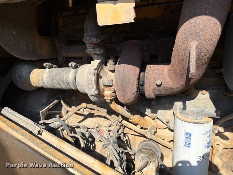 image for item FK0204 1990 Caterpillar 950F wheel loader