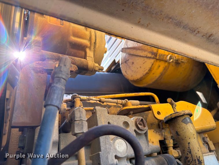 image for item FK0204 1990 Caterpillar 950F wheel loader