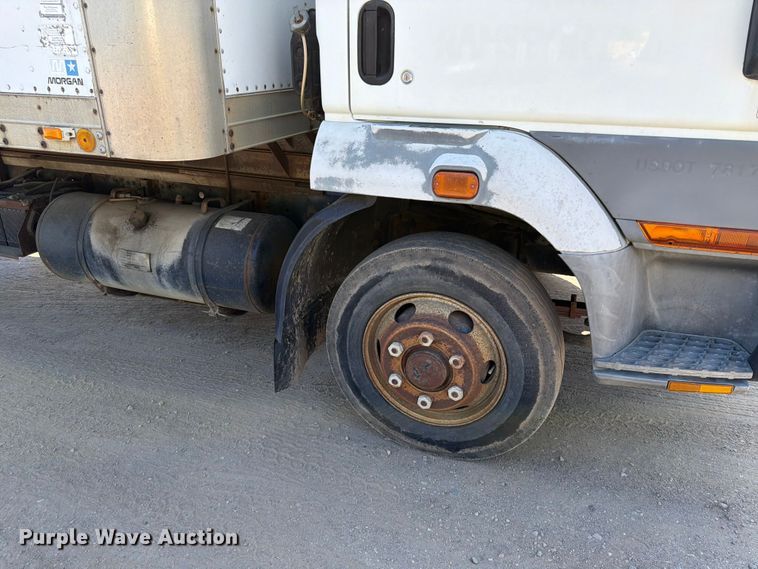 image for item FK0205 1999 Mitsubishi Fuso FH211 box truck