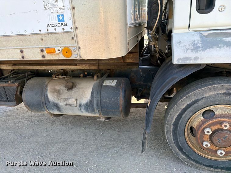 image for item FK0205 1999 Mitsubishi Fuso FH211 box truck
