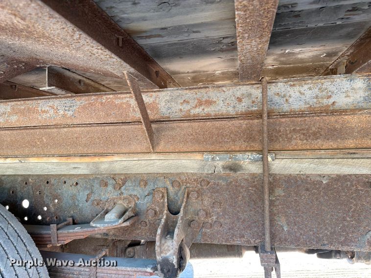image for item FK0205 1999 Mitsubishi Fuso FH211 box truck