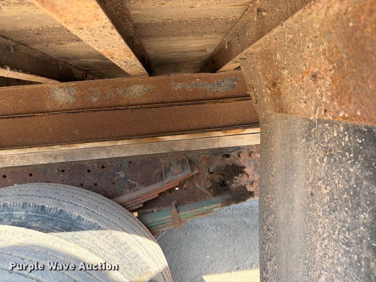 image for item FK0205 1999 Mitsubishi Fuso FH211 box truck