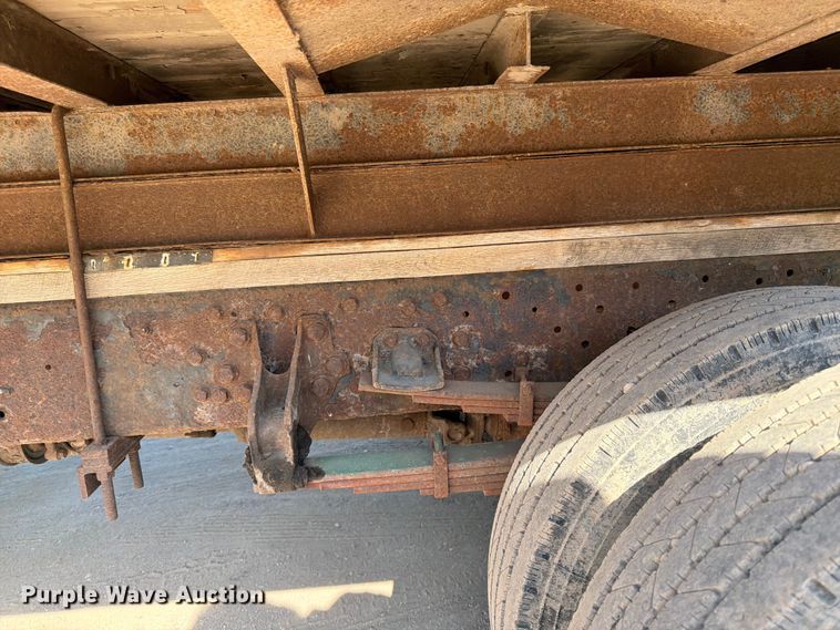 image for item FK0205 1999 Mitsubishi Fuso FH211 box truck