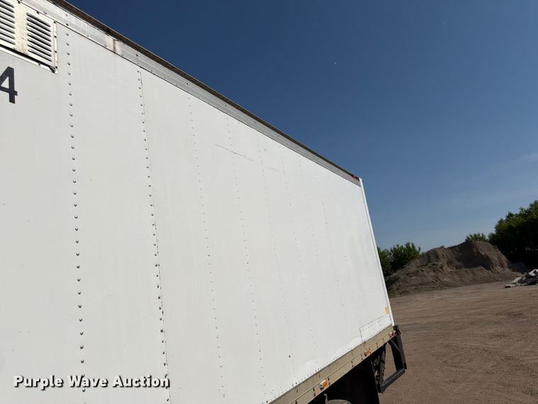 image for item FK0205 1999 Mitsubishi Fuso FH211 box truck