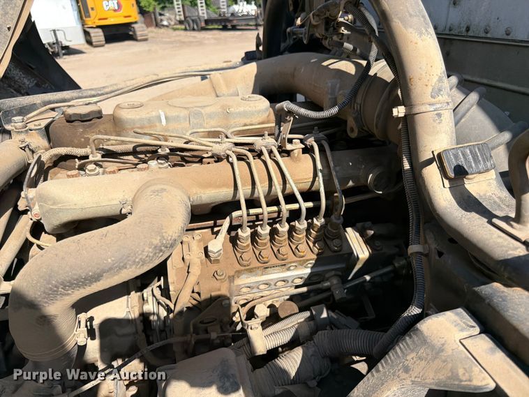 image for item FK0205 1999 Mitsubishi Fuso FH211 box truck